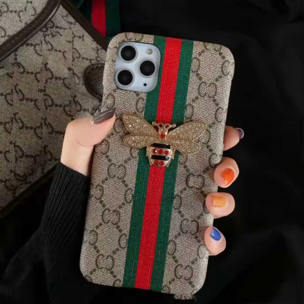 Designer Phone Case with Bee Accent for iPhone 14 Pro
